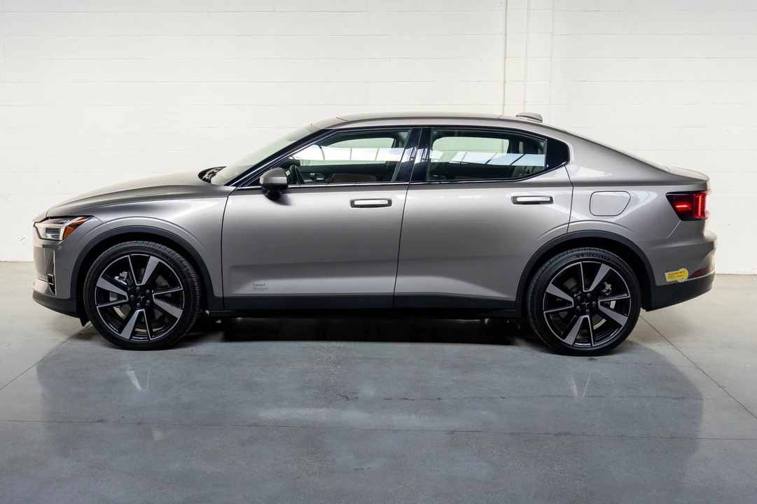 2022 Polestar 2 - Image 12 of 21