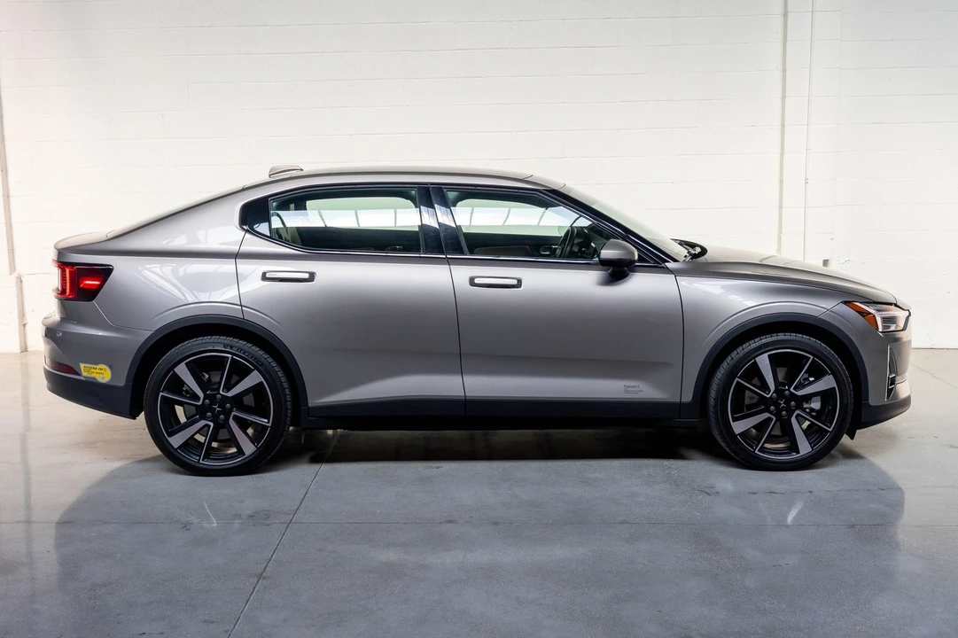 2022 Polestar 2 - Image 8 of 21