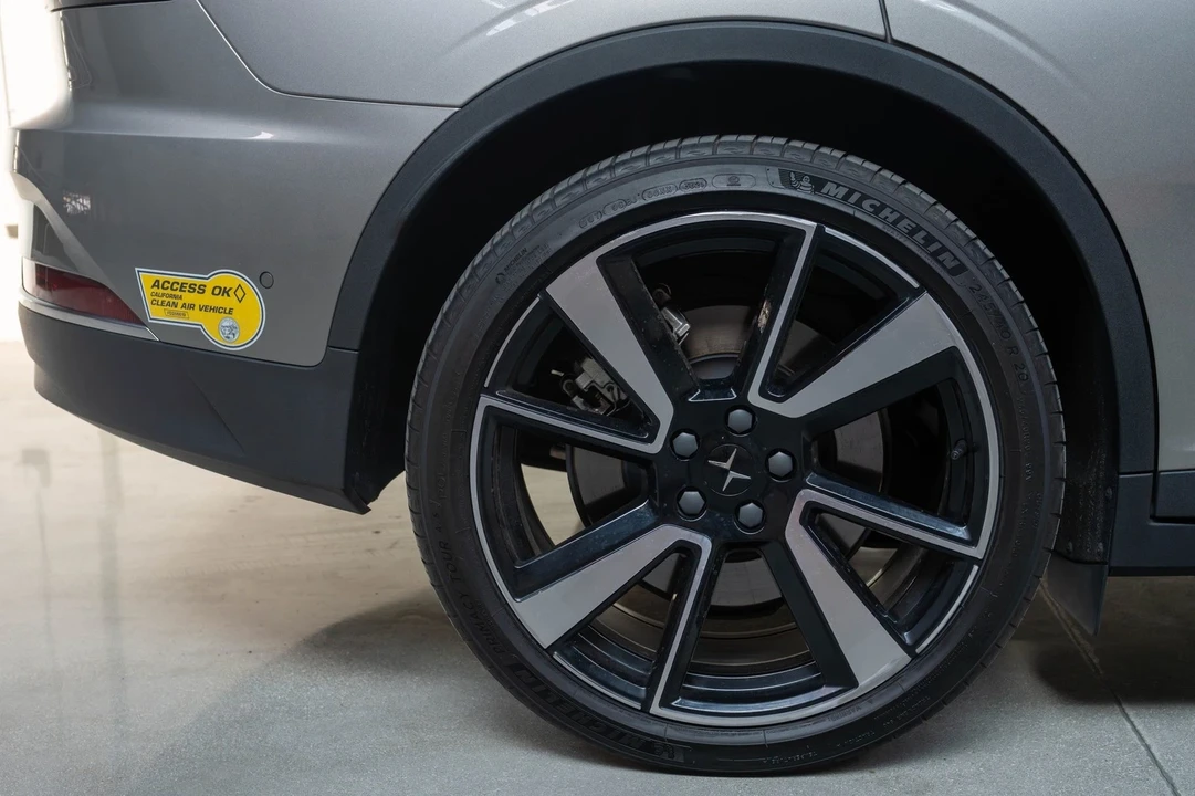 2022 Polestar 2 - Image 18 of 21