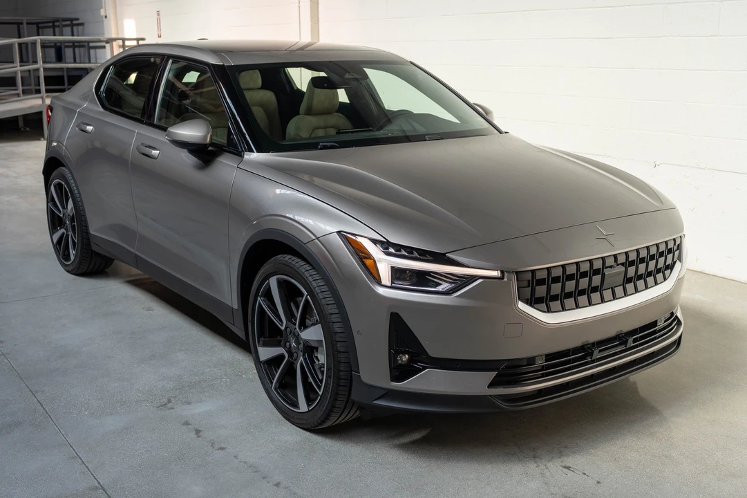2022 Polestar 2 - Image 9 of 21
