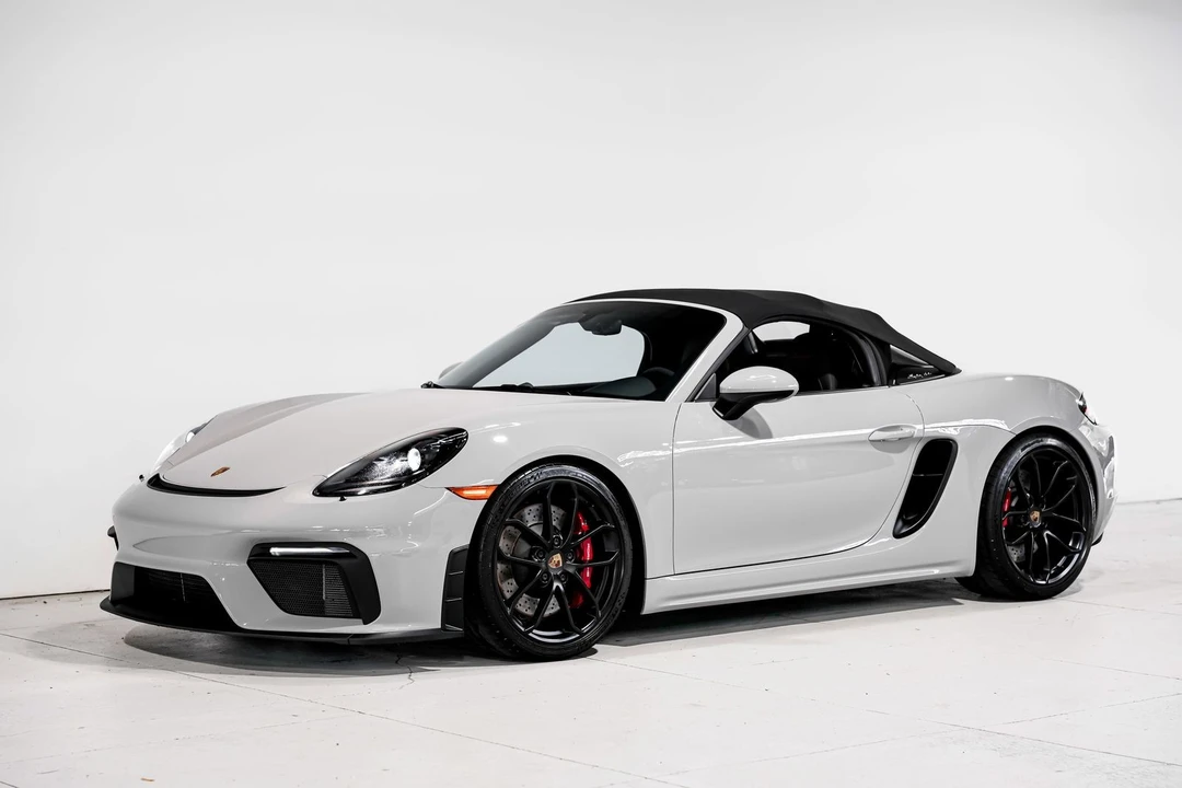 2022 Porsche - Image 6 of 31