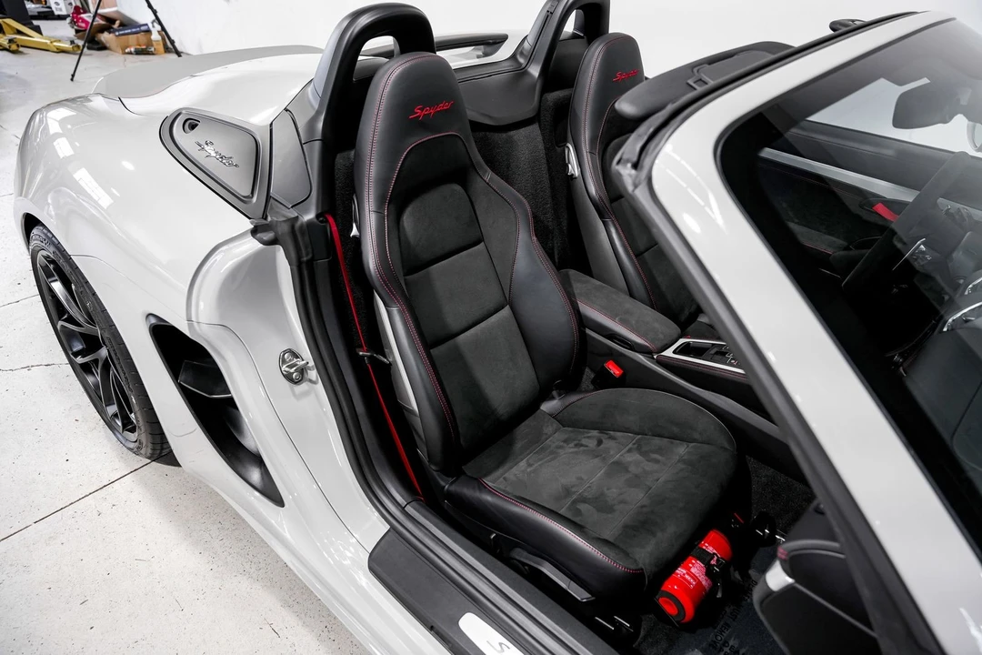 2022 Porsche - Image 25 of 31