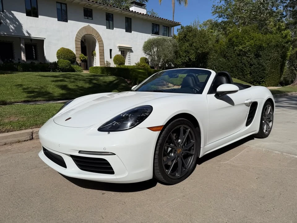 2022 Porsche 718 Boxster - Image 15 of 20