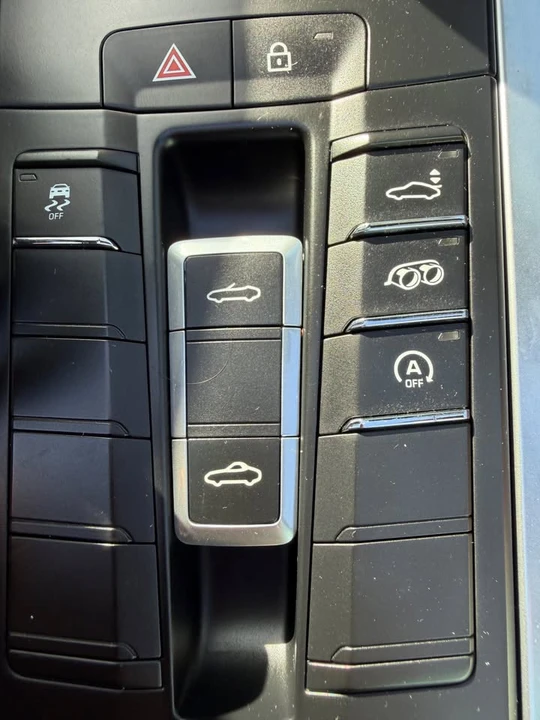 2022 Porsche 718 Boxster - Image 4 of 20