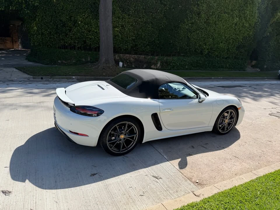2022 Porsche 718 Boxster - Image 17 of 20