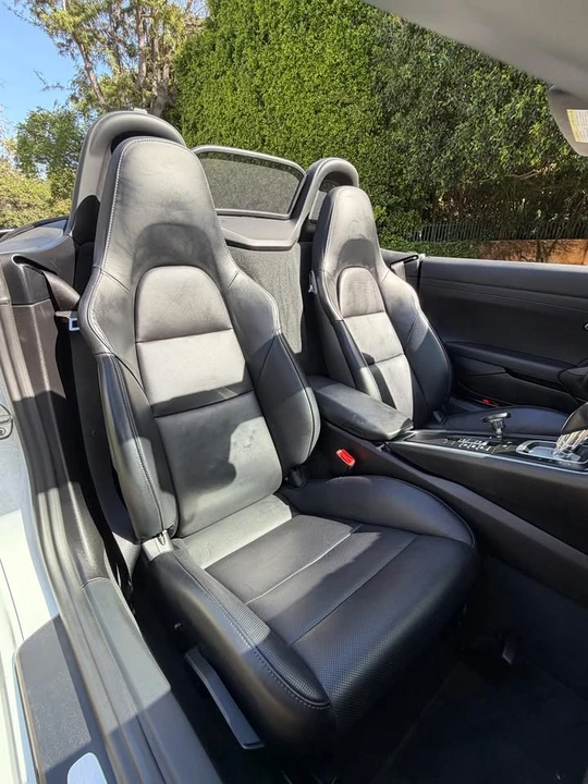 2022 Porsche 718 Boxster - Image 8 of 20