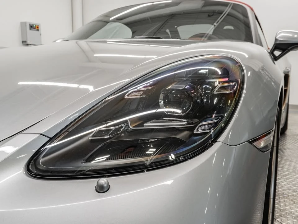 2022 Porsche Boxster - Image 12 of 19
