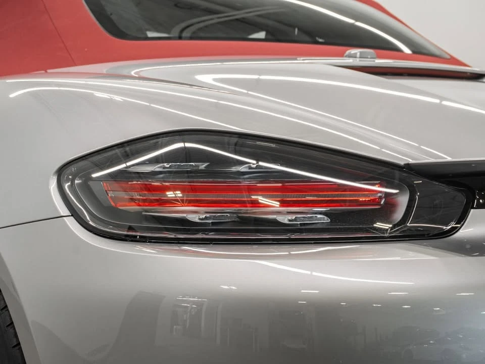 2022 Porsche Boxster - Image 13 of 19