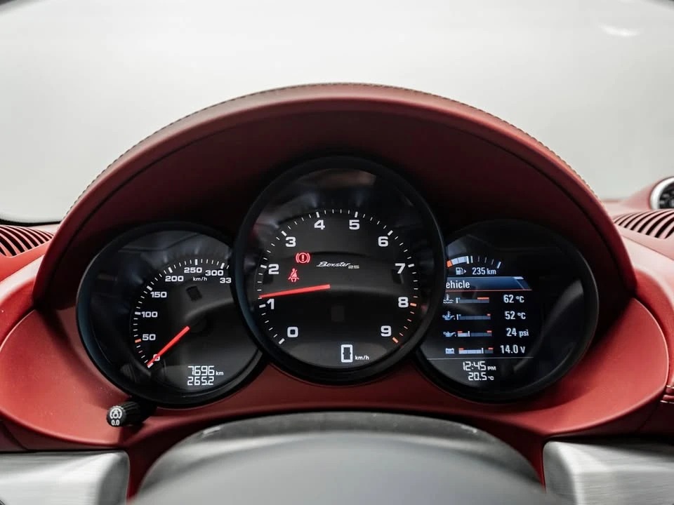 2022 Porsche Boxster - Image 15 of 19