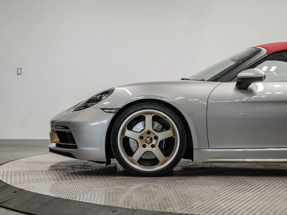 2022 Porsche Boxster - Image 9 of 19