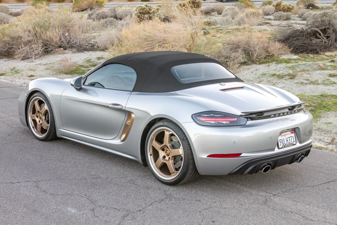 2022 Porsche 718 Boxster - Image 10 of 31
