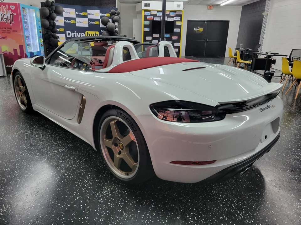 2022 Porsche 718 Boxster - Image 15 of 31