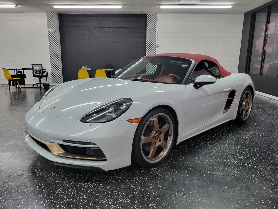 2022 Porsche 718 Boxster - Image 27 of 31