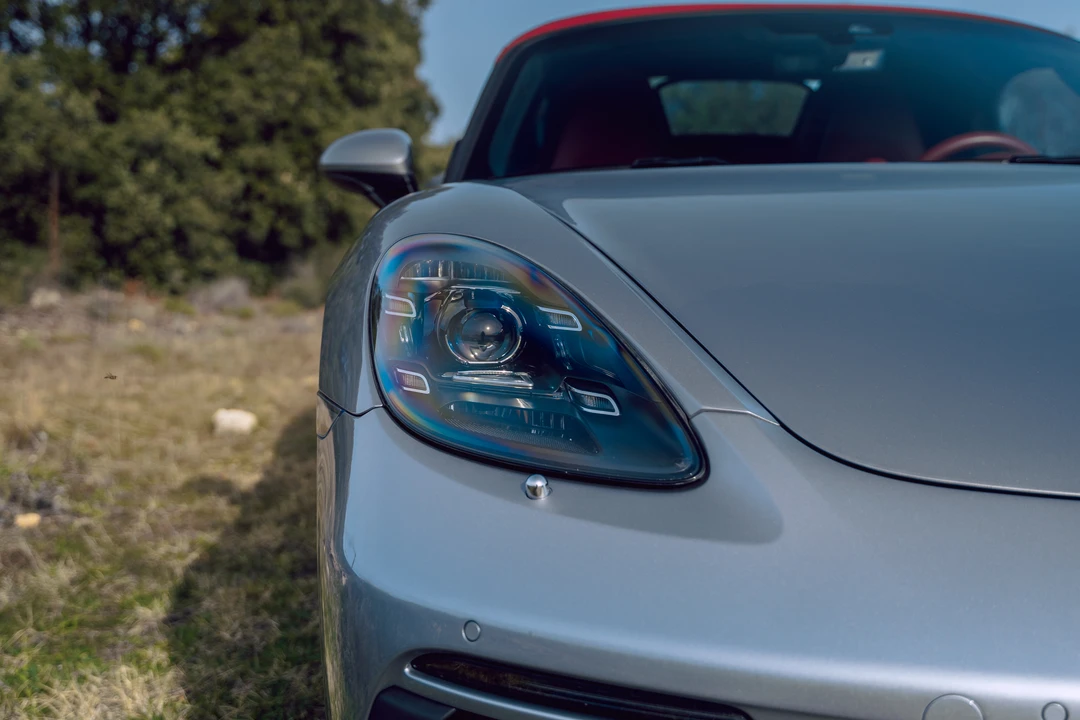 2022 Porsche 718 Boxster - Image 14 of 31