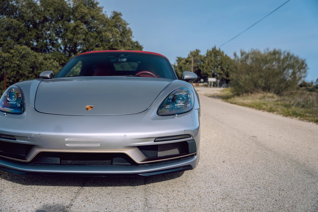 2022 Porsche 718 Boxster - Image 18 of 31