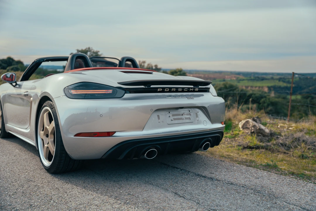 2022 Porsche 718 Boxster - Image 22 of 31