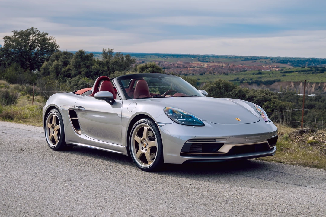 2022 Porsche 718 Boxster - Image 2 of 31