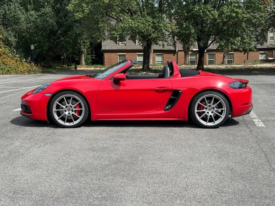 2022 Porsche 718 Boxster GTS 4.0 - Image 2 of 5