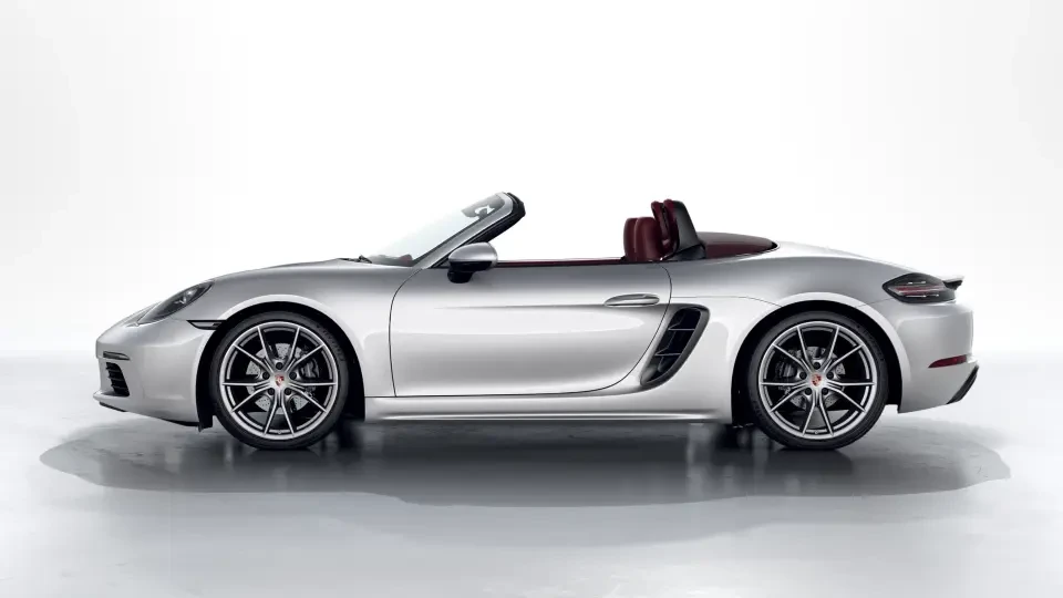 2022 Porsche 718 Boxster - Image 15 of 31