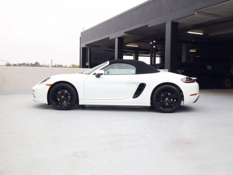 2022 Porsche 718 Boxster - Image 2 of 5