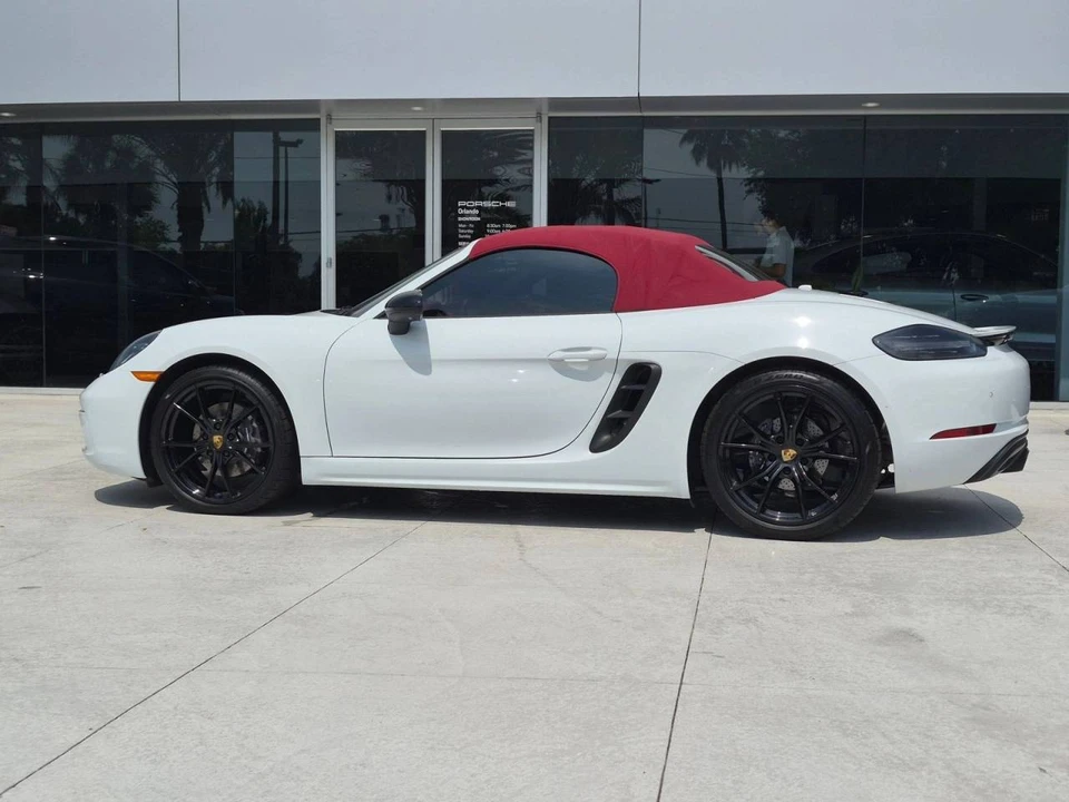 2022 Porsche 718 Boxster - Image 2 of 5