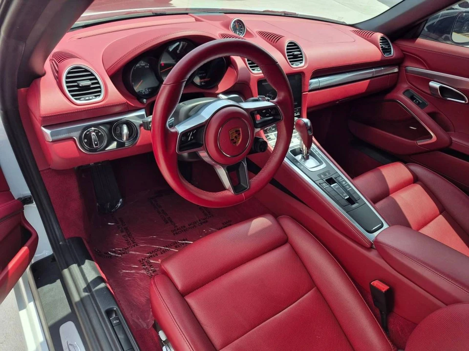 2022 Porsche 718 Boxster - Image 4 of 5