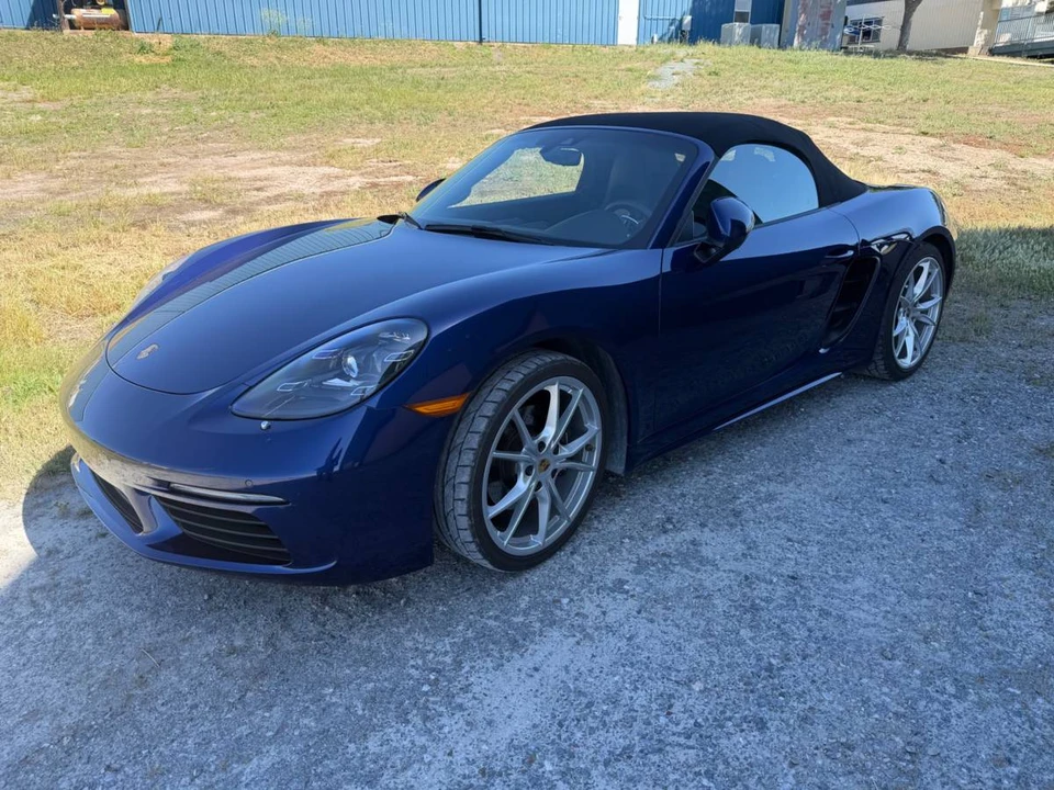 2022 Porsche 718 Boxster - Image 14 of 20