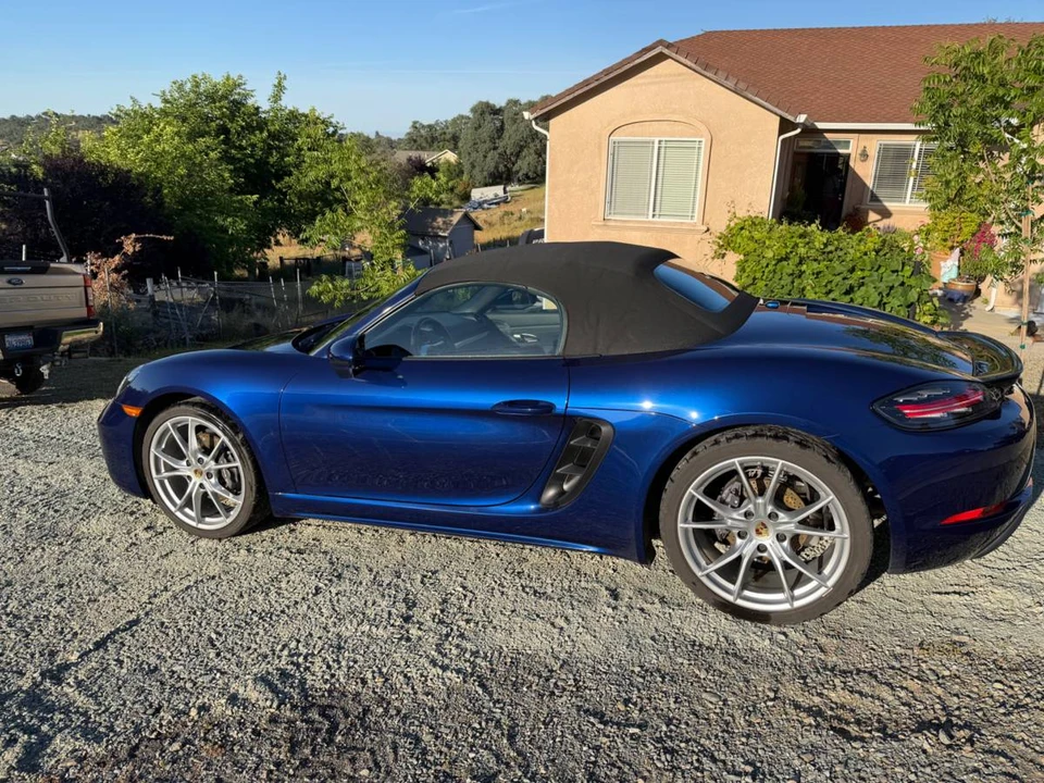 2022 Porsche 718 Boxster - Image 19 of 20