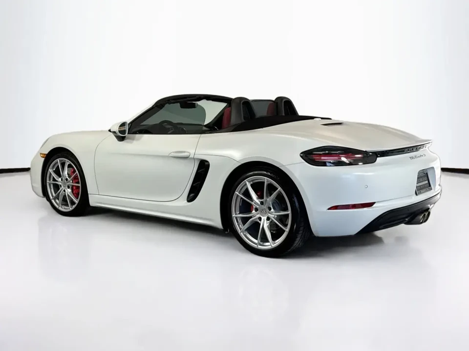 2022 Porsche 718 Boxster S - Image 3 of 8