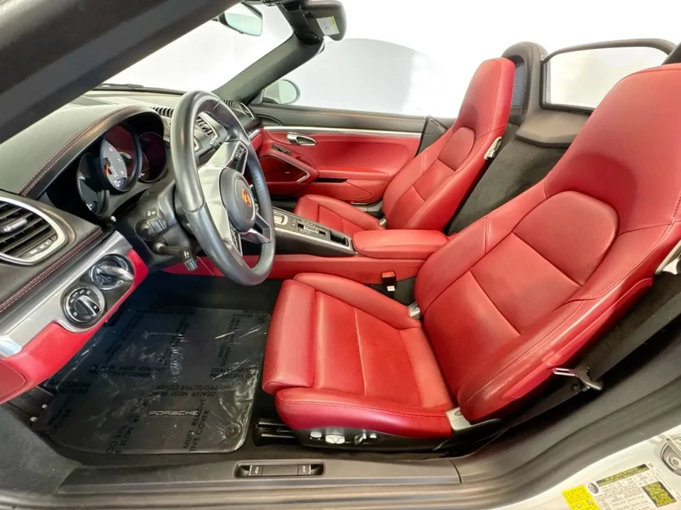 2022 Porsche 718 Boxster S - Image 5 of 8
