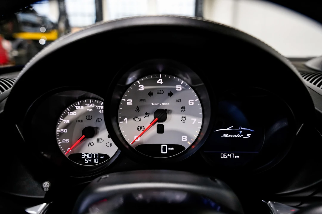 2022 Porsche 718 Boxster S - Image 10 of 21
