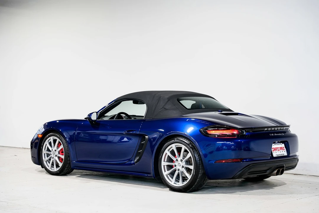 2022 Porsche 718 Boxster S - Image 8 of 21