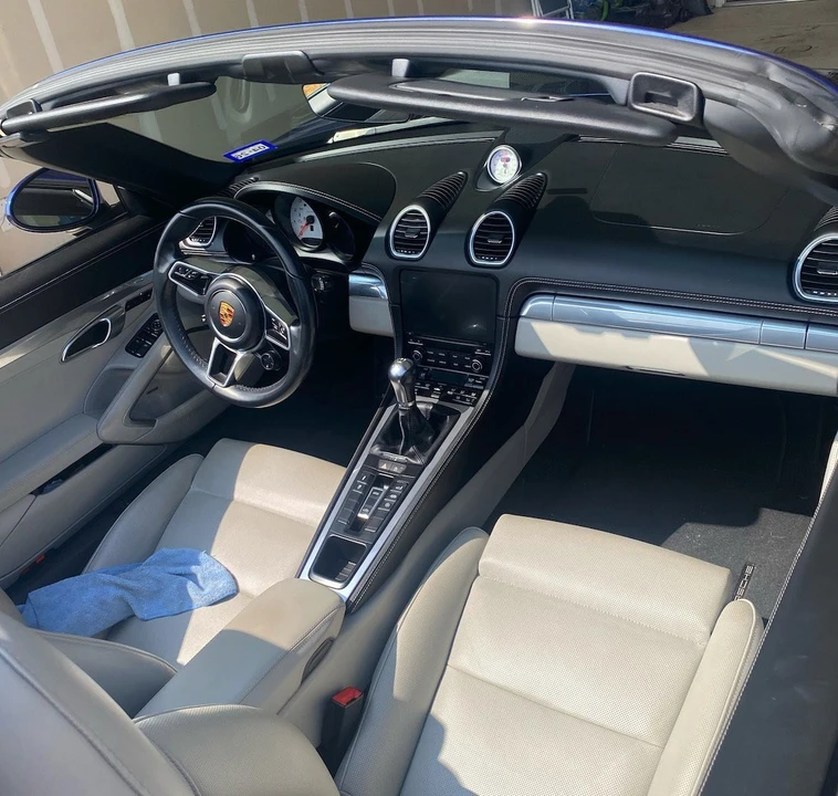 2022 Porsche 718 Boxster S - Image 2 of 2