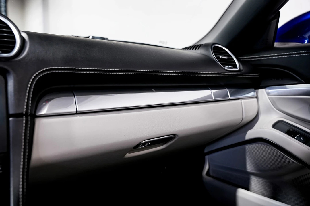 2022 Porsche 718 Boxster S - Image 15 of 21