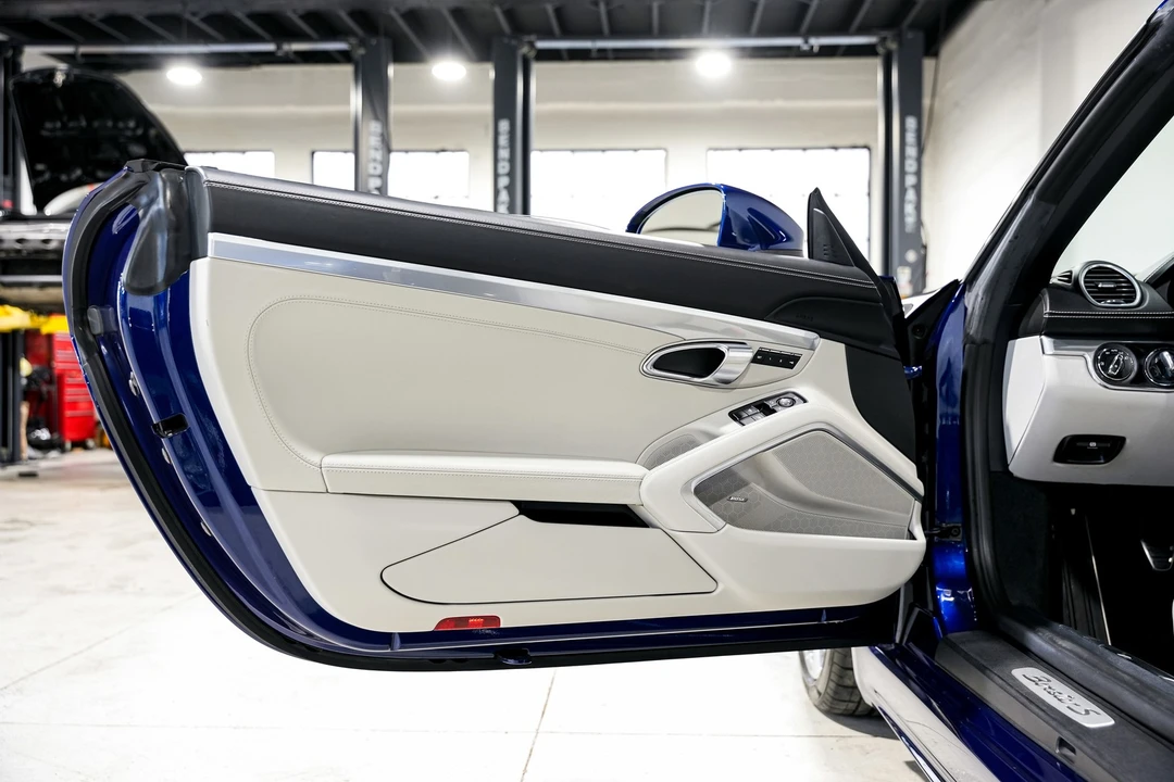 2022 Porsche 718 Boxster S - Image 20 of 21