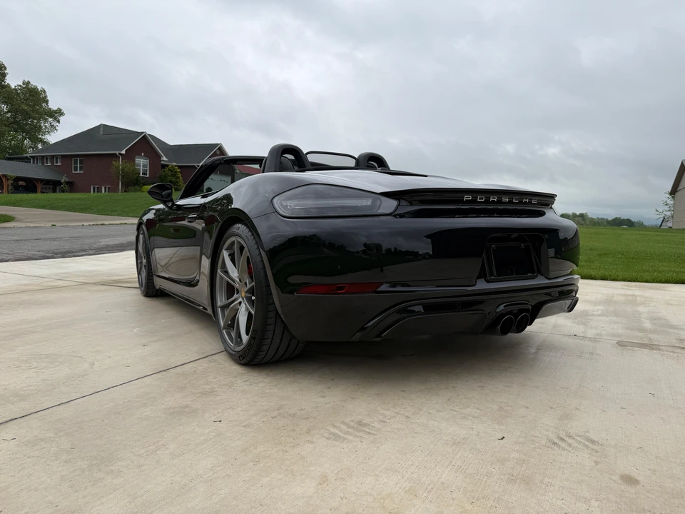 2022 Porsche 718 Boxster S - Image 15 of 31