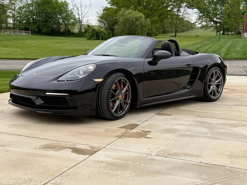 2022 Porsche 718 Boxster S - Image 12 of 31