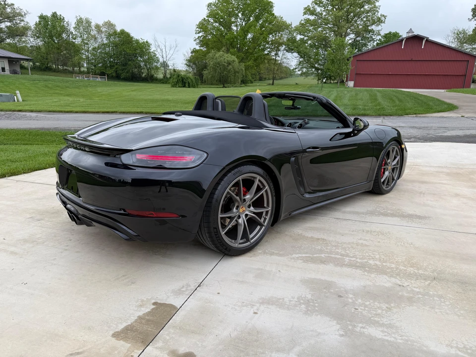 2022 Porsche 718 Boxster S - Image 18 of 31
