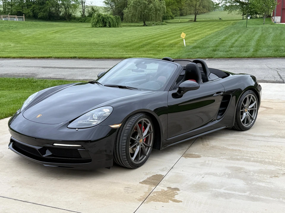 2022 Porsche 718 Boxster S - Image 10 of 31