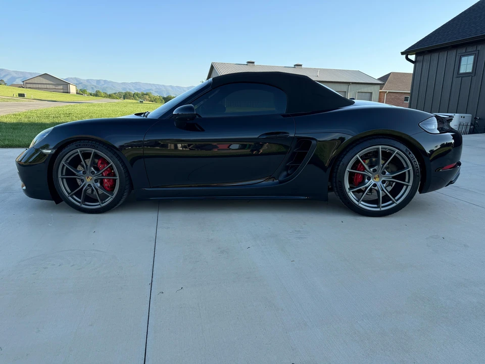 2022 Porsche 718 Boxster S - Image 28 of 31