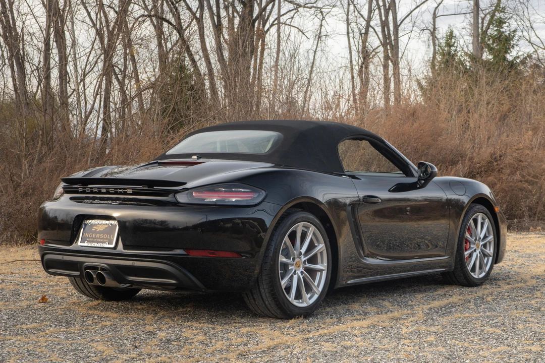 2022 Porsche 718 Boxster S - Image 16 of 31