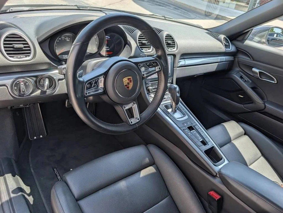 2022 Porsche 718 Boxster S - Image 4 of 5