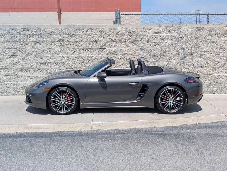 2022 Porsche 718 Boxster S - Image 2 of 5