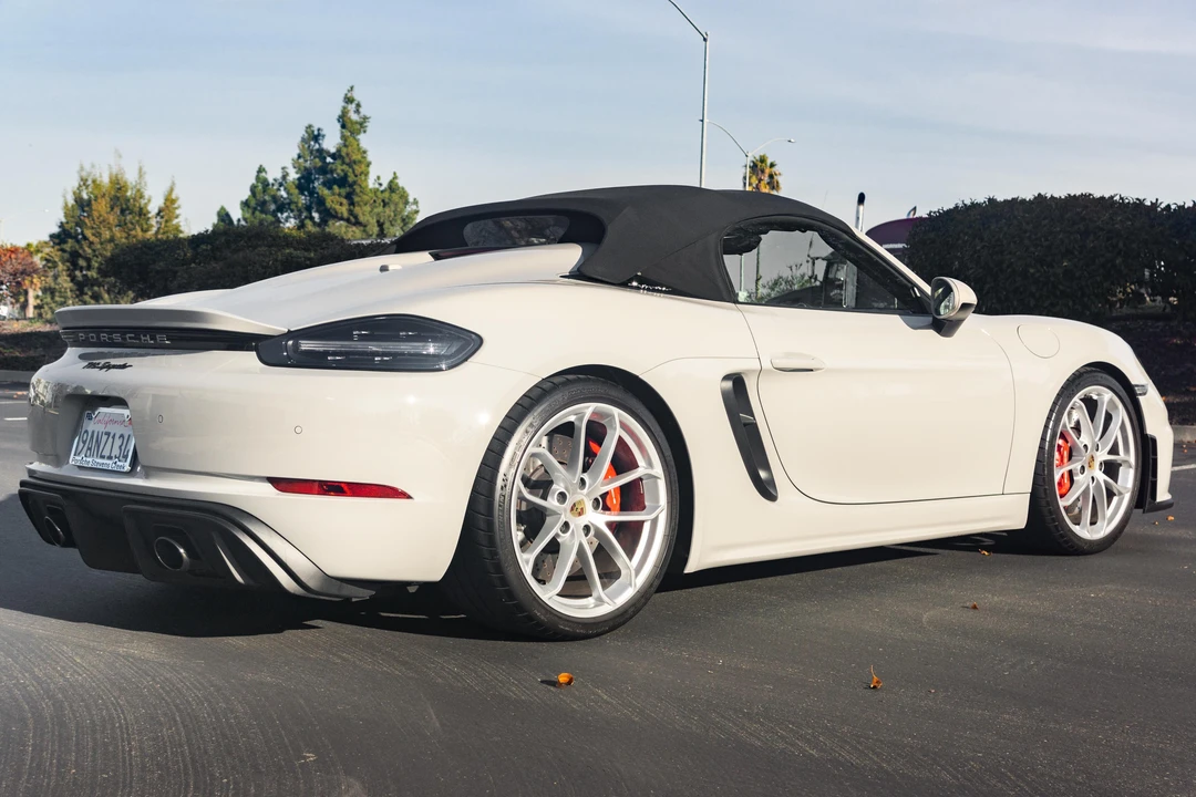 2022 Porsche 718 Boxster Spyder - Image 4 of 31