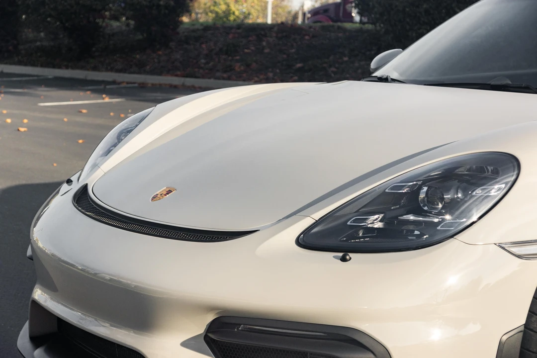 2022 Porsche 718 Boxster Spyder - Image 28 of 31