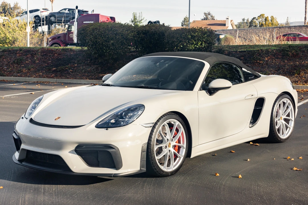 2022 Porsche 718 Boxster Spyder - Image 16 of 31