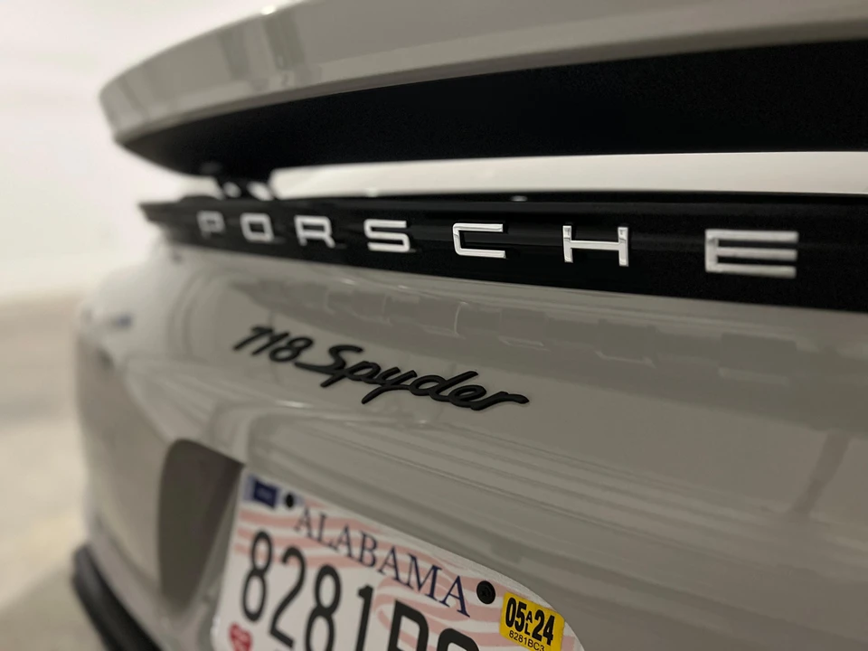 2022 Porsche 718 Boxster Spyder - Image 19 of 31