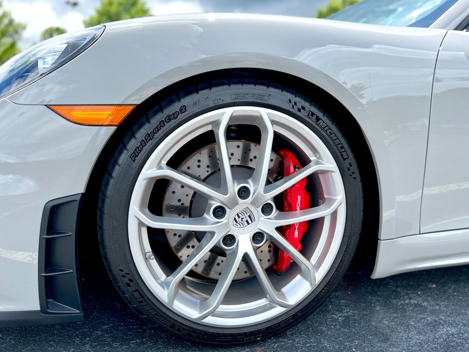 2022 Porsche 718 Boxster Spyder - Image 25 of 31