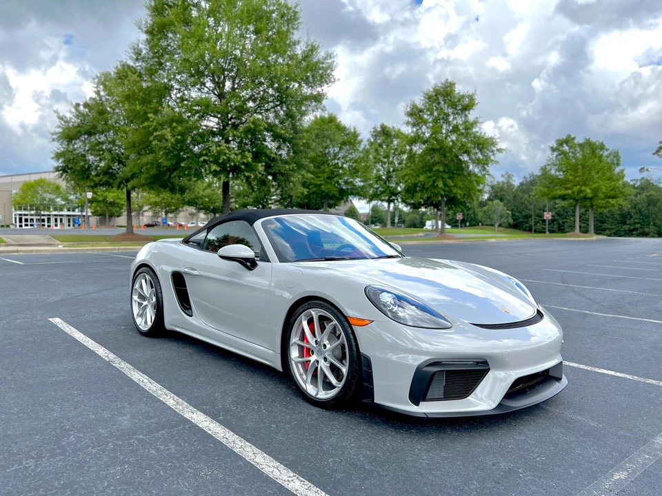 2022 Porsche 718 Boxster Spyder - Image 16 of 31