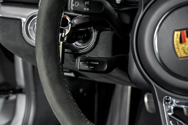 2022 Porsche 718 Boxster Spyder - Image 23 of 31